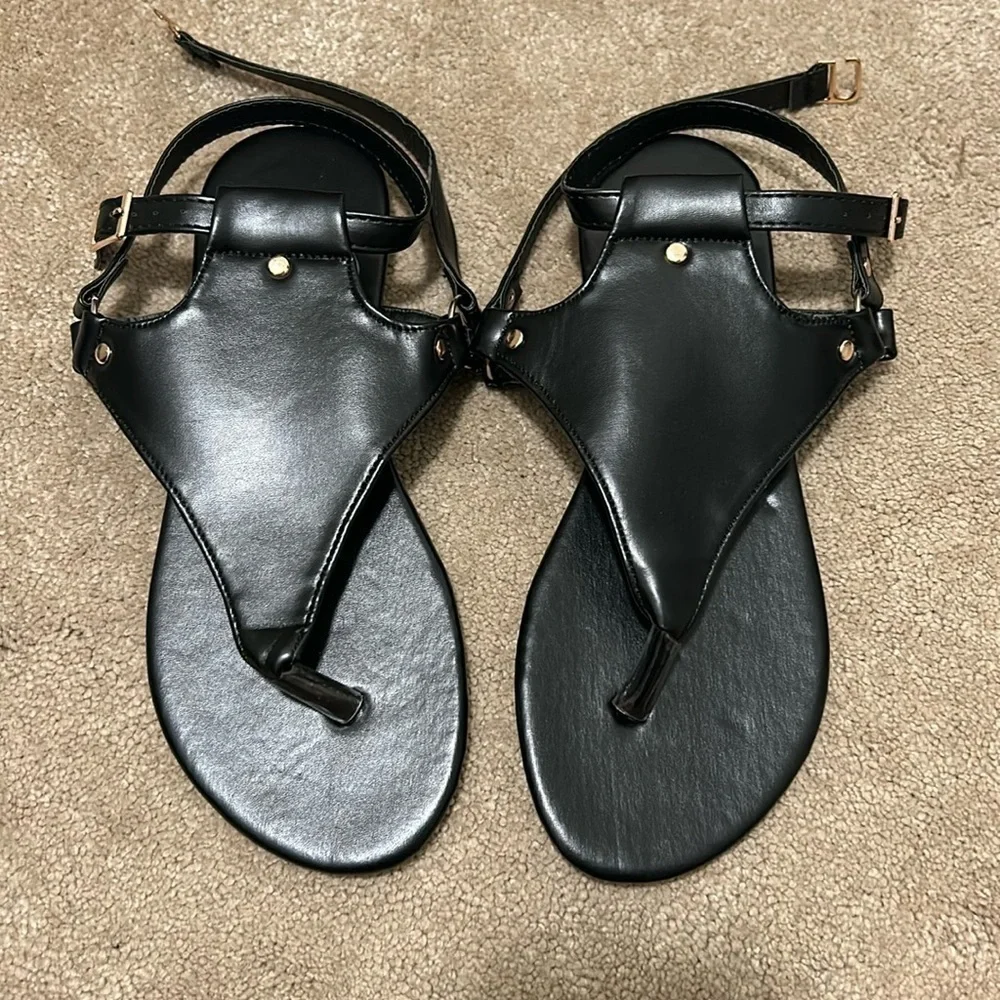 black women’s sandals! size 38 (7.5)! - Picture 1 of 3